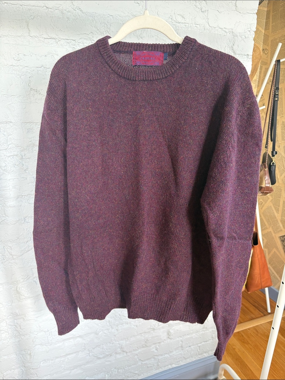 Men’s Crewneck Knit Sweater in Burgundy